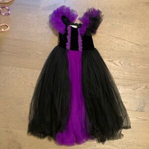 Maleficent dress (we used for Ursula) 4T